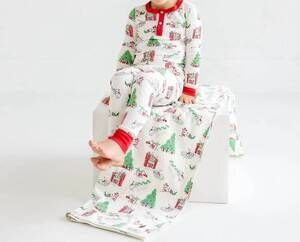 NEW BEAUFORT BONNET sutton’s sweet dream set in classic christmas
